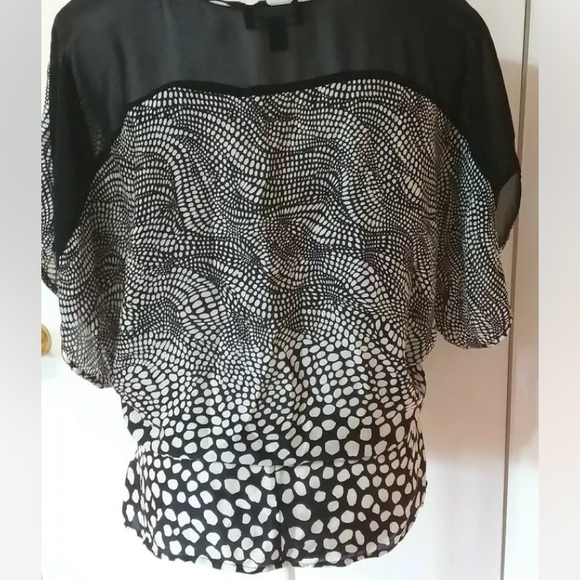 🌹bebe classy animal print 🦒 top 🌻 - Picture 7 of 9